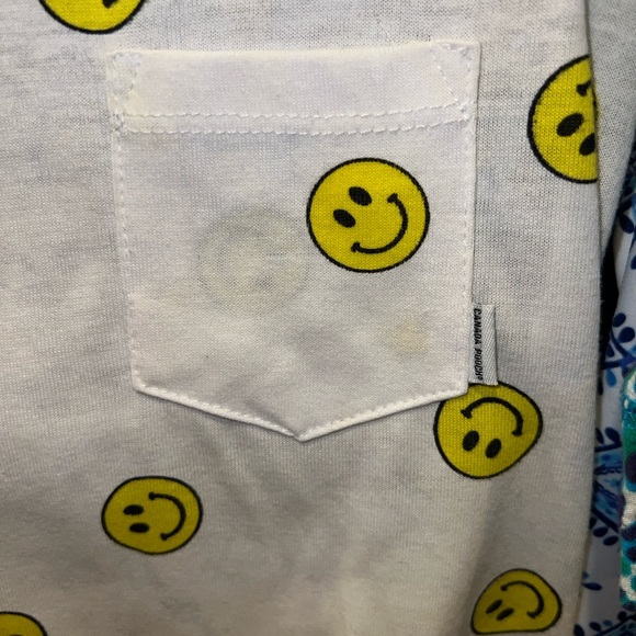 Canada Pooch “Smiley🙂Face” Dog Shirt - White & Yellow
🚩Size 20 {30-40 lbs
🚩NWT - Picture 2 of 16